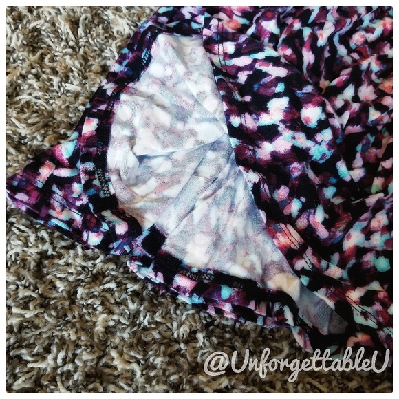 Decree printed skater skirt size XS - Picture 5 of 8